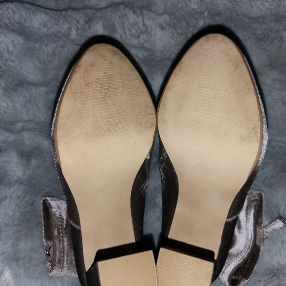 Steve Madden (Edit) Size 7.5 Gray Velour Sock Boot - Picture 10 of 12